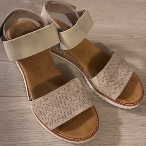 Bobs by Sketchers memory foam sandals